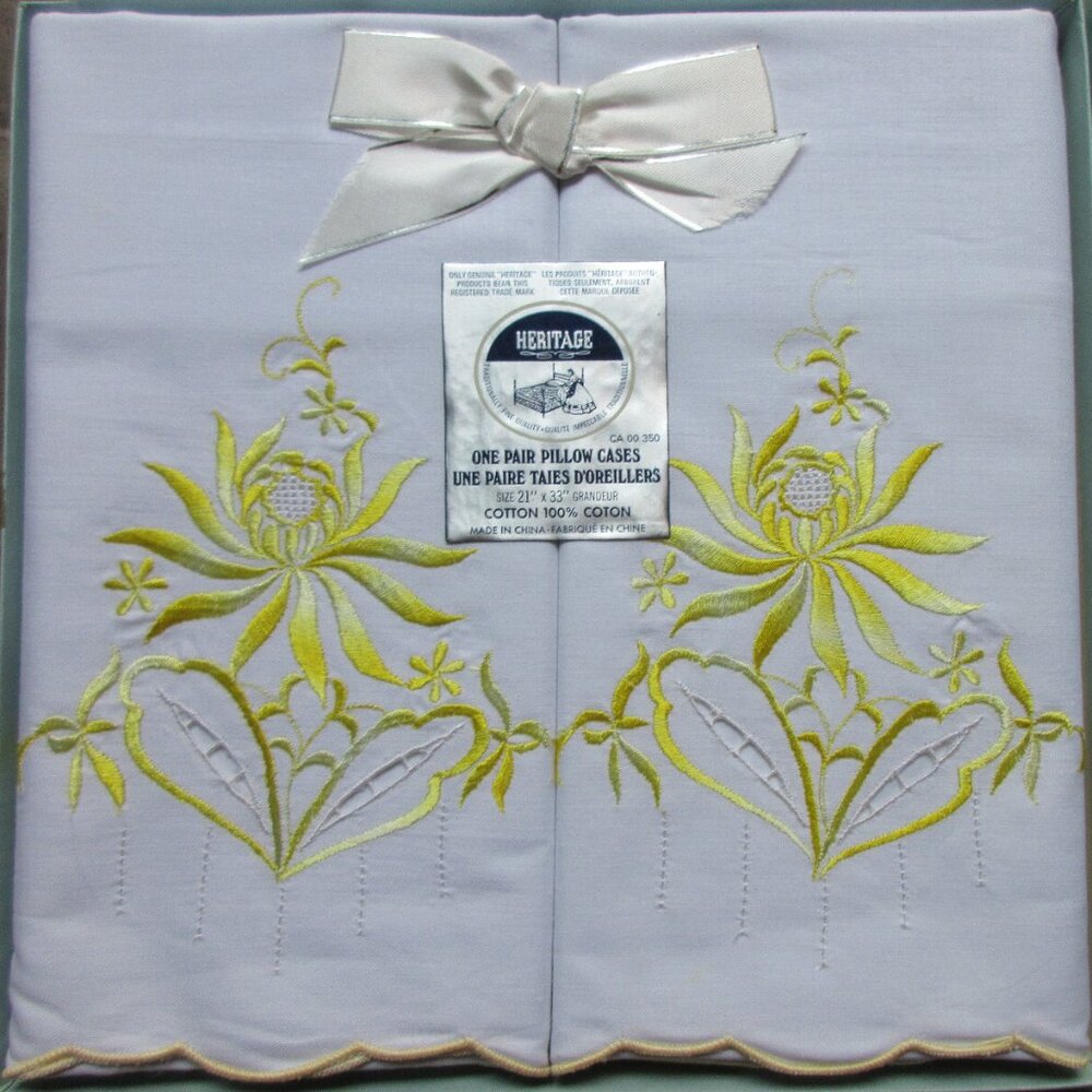 New-Vintage Heritage Embroidered Pillow Cases White/Yellow